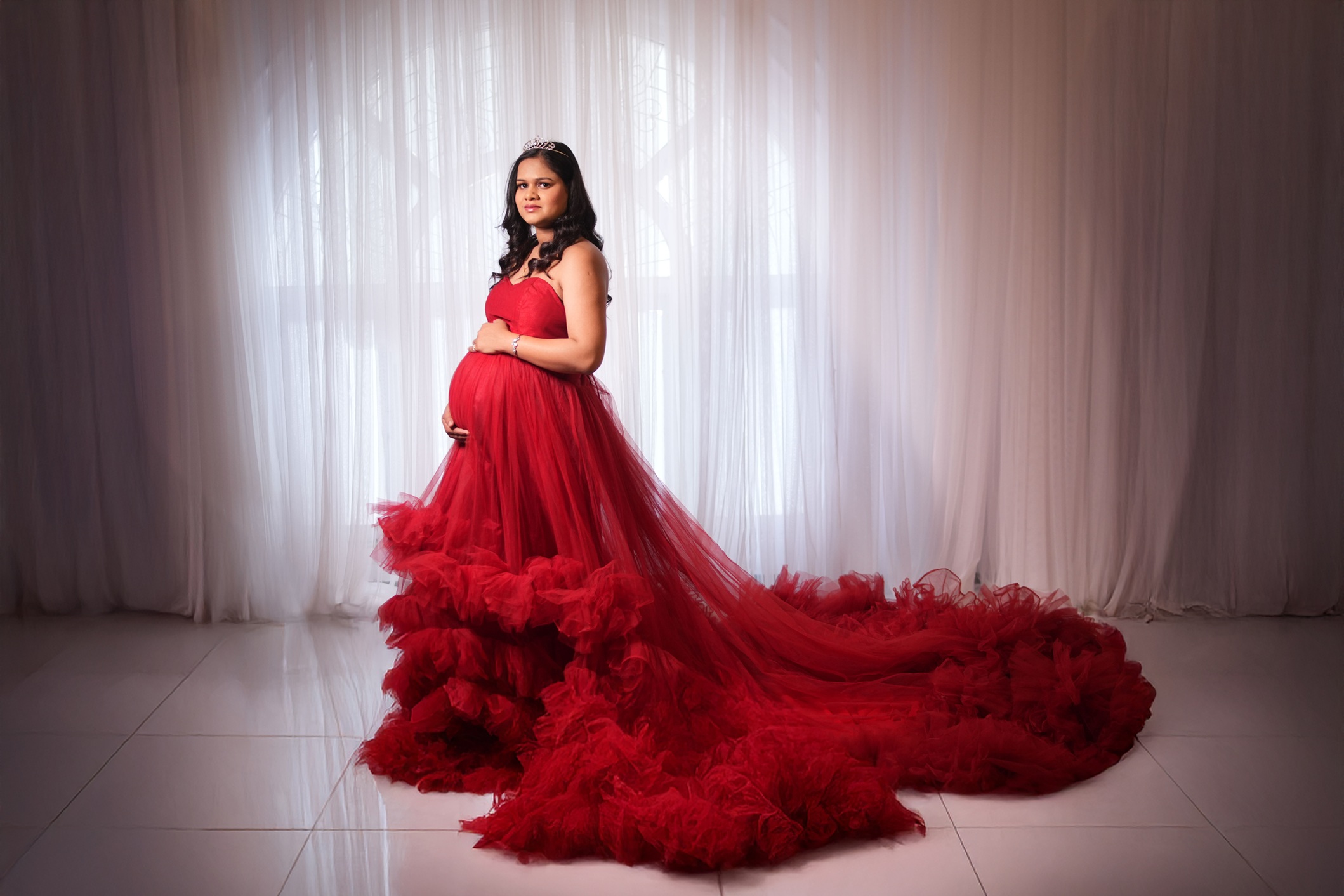 Best Maternity Photoshoot Under Budget In Lucknow