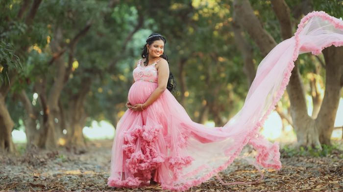 Best Maternity Photoshoot In Fatehgunj Agra
