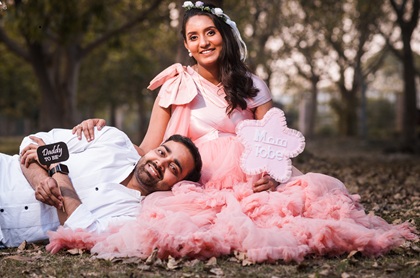 Perfect Photographer For Maternity Shoot In Lucknow