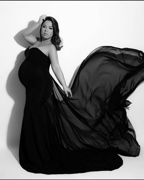 Best Maternity Shoot In Maliha Bad Lucknow