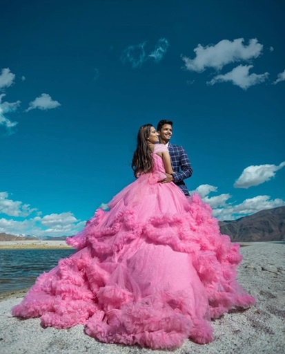 Best Pre-Wedding Shoot In Gomti Nagar Lucknow