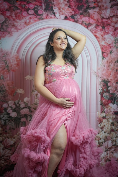Best Maternity Shoot In Ashok Nagar Gorakhpur