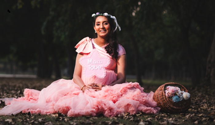 Best Maternity Shoot In Agra