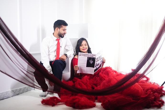 Maternity in Style: Dreamy Shoots with Rental Dresses & Setups