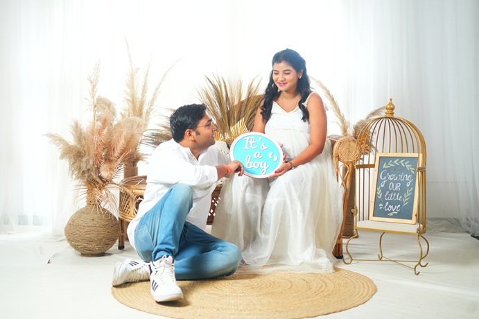 "From Soft Lights to Softer Kicks: Indoor Maternity Magic"