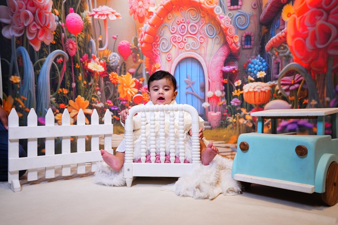 Props, Pastels & Pure Joy: Themed Indoor Baby Photography