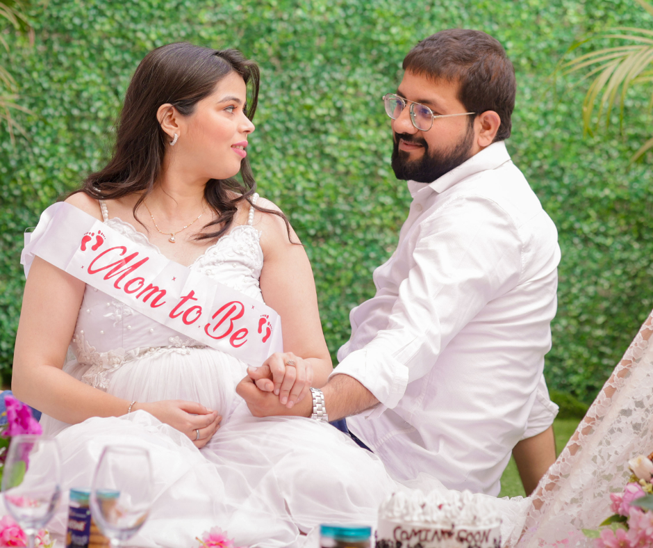 Pregnancy Photoshoot in aliganj Lucknow